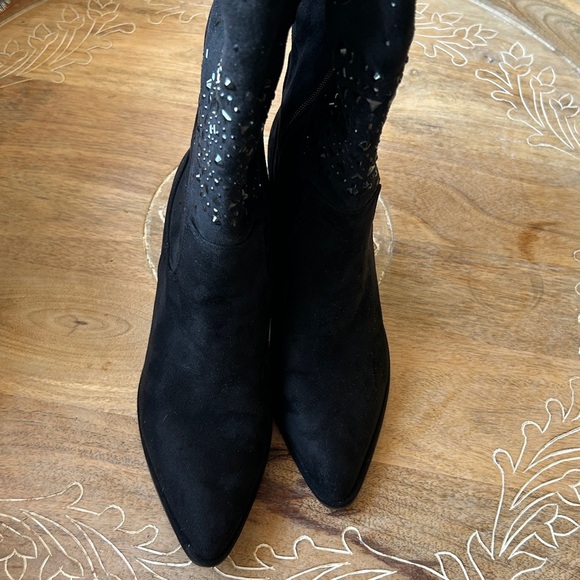 Black Suede Embellished Knee-High Boots size 10 New with Box - Picture 7 of 16